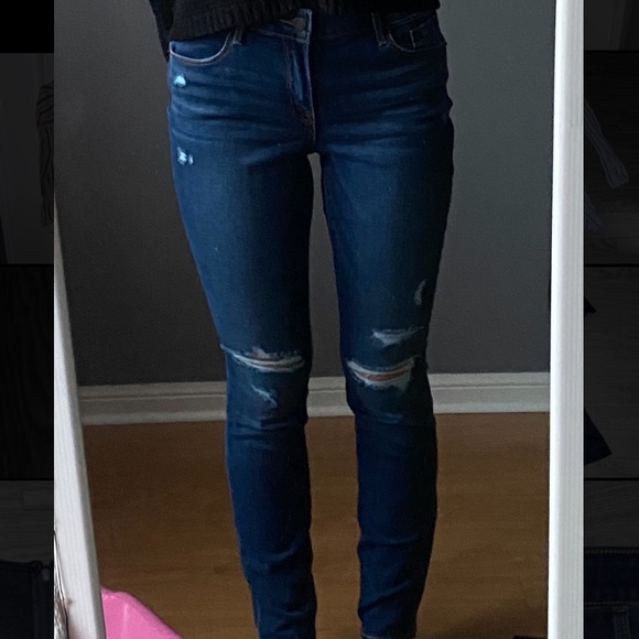 Old Navy pop icon skinny blue ripped jeans - Picture 2 of 3